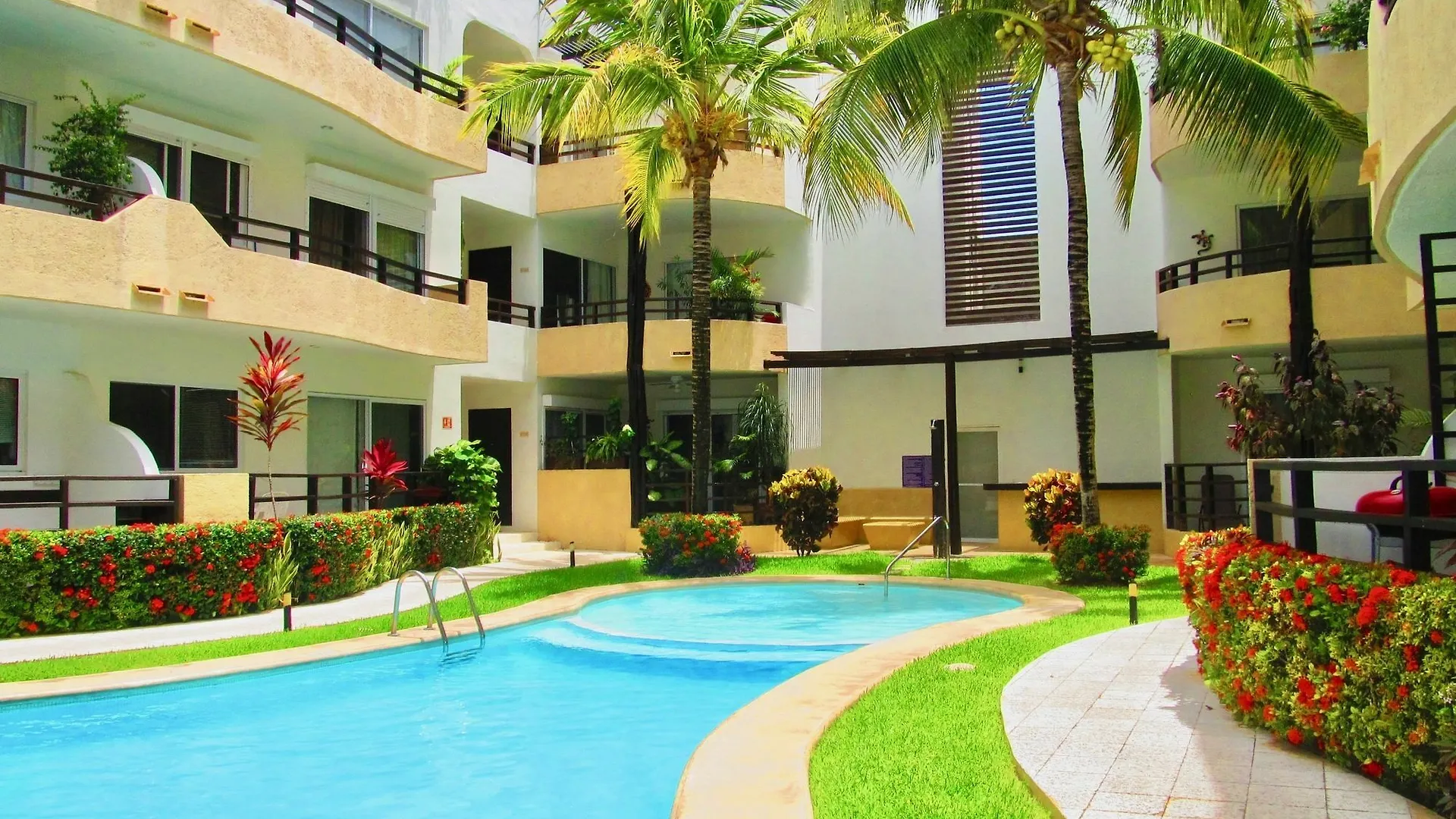Condo Pacifico By Playa Paradise Playa del Carmen Hotel